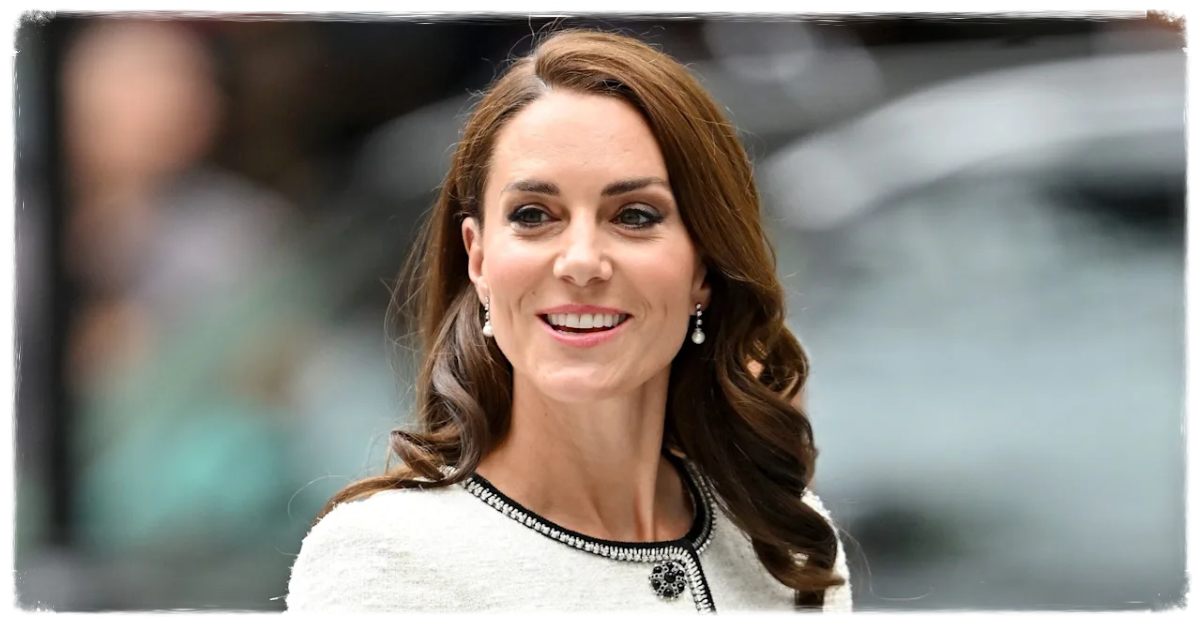 Princess Kate Dazzled In An Ultra-glamorous Blazer Dress - FHHRN