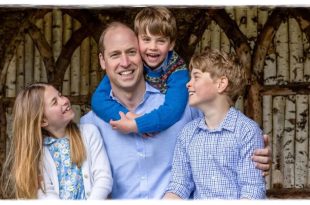Prince William Beams In Adorable Father's Day Photo With His Children