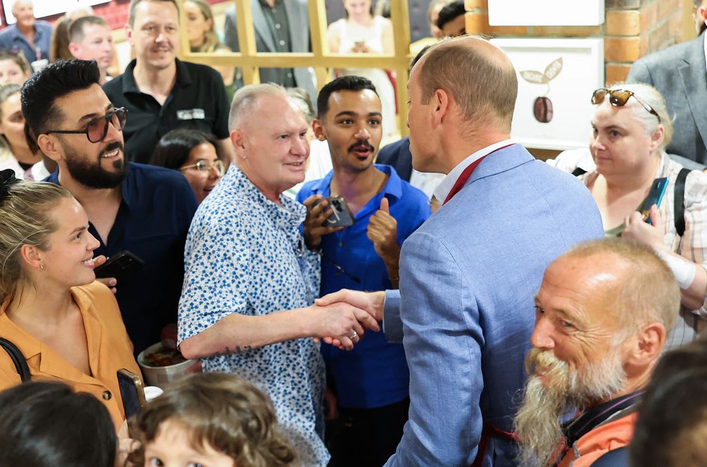 William and Gazza shake hands, Bournemouth