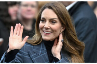 Princess Kate running in heels during a royal engagement detour