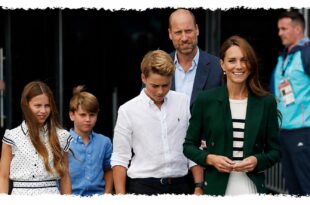 Prince William and Princess Kate with George, Charlotte and Louis leaving Balmoral after their summer family break